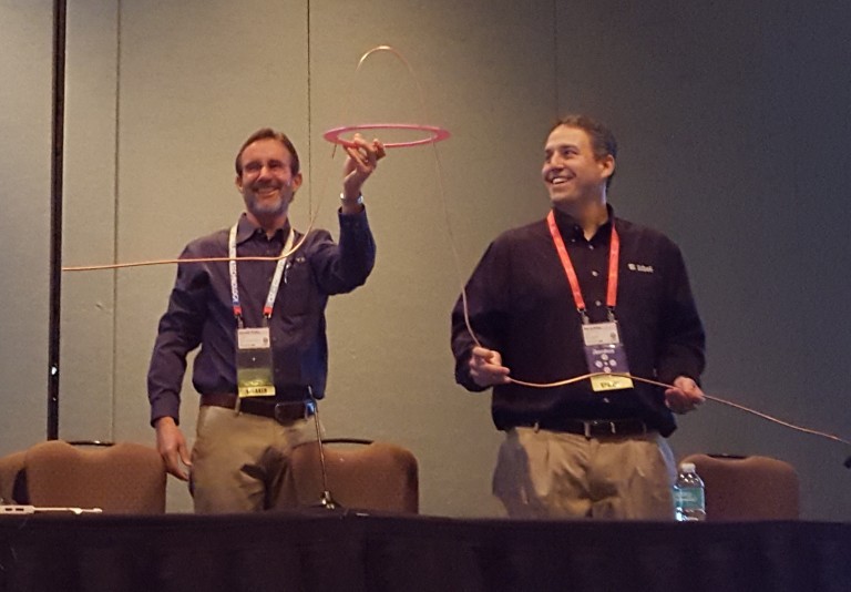 "New SI Techniques" hula-hoop algorithm demo, with Barry Katz, CTO of SiSoft